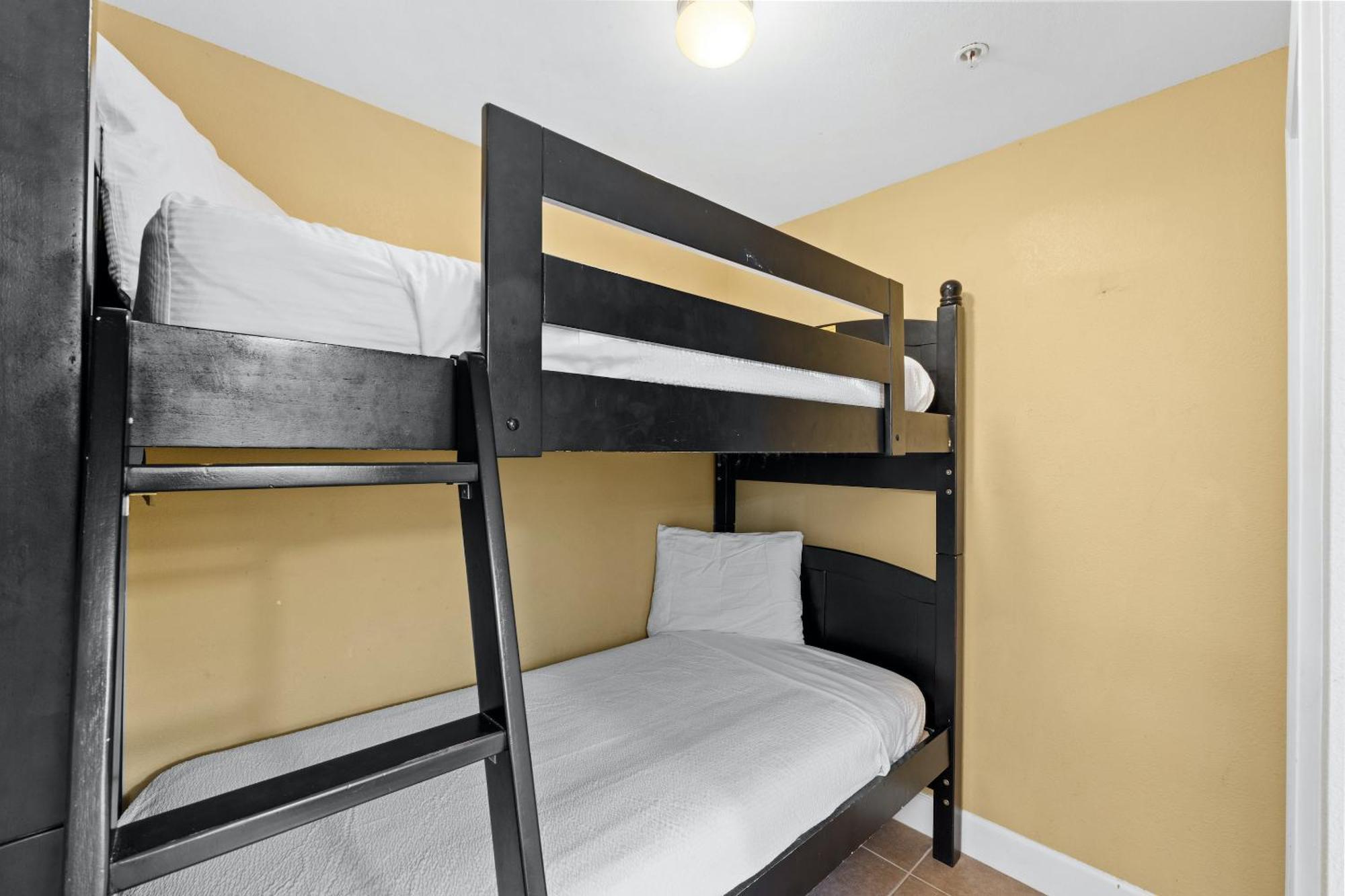 Tidewater Beach Resort By Panhandle Getaways Panama City Beach Room photo